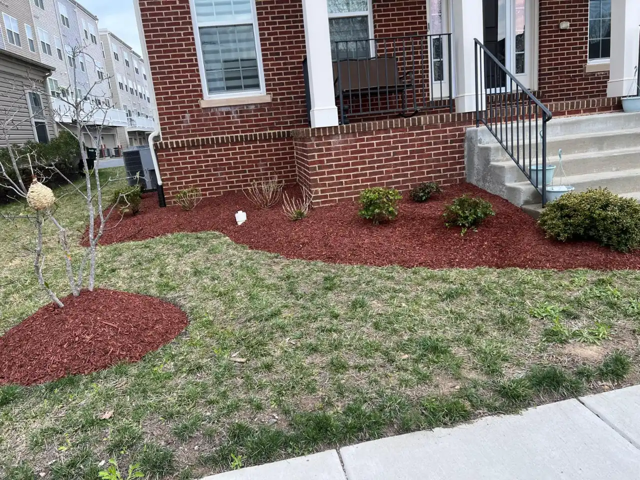 Landscape mulching in Maryland 2