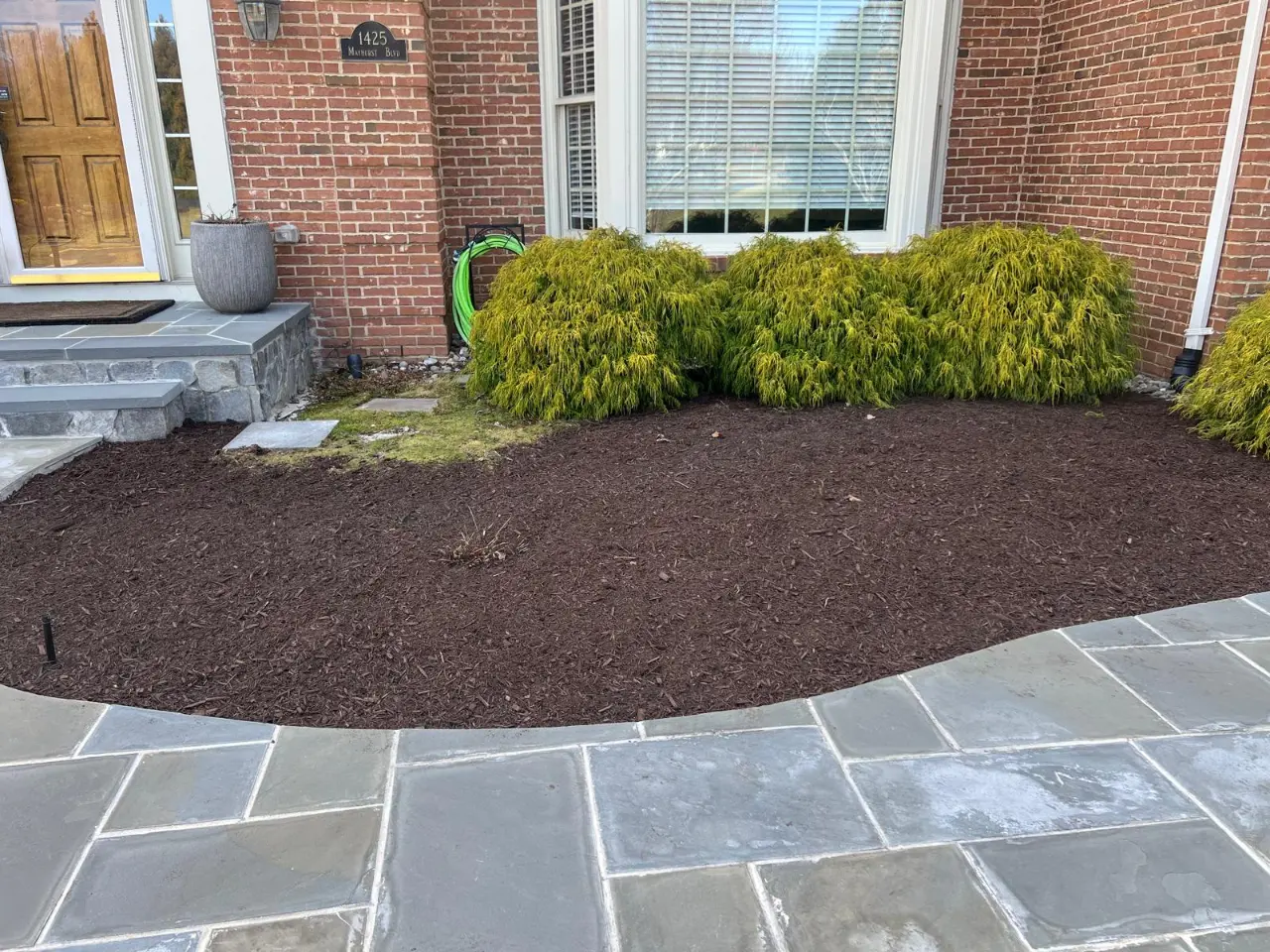 Landscape mulching in Maryland 3